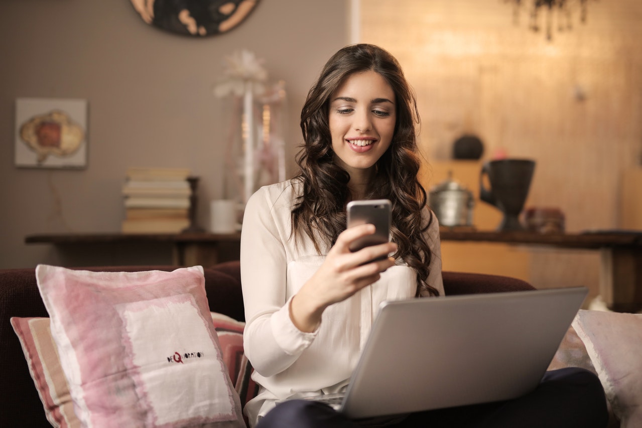 4 Benefits of Online Dating